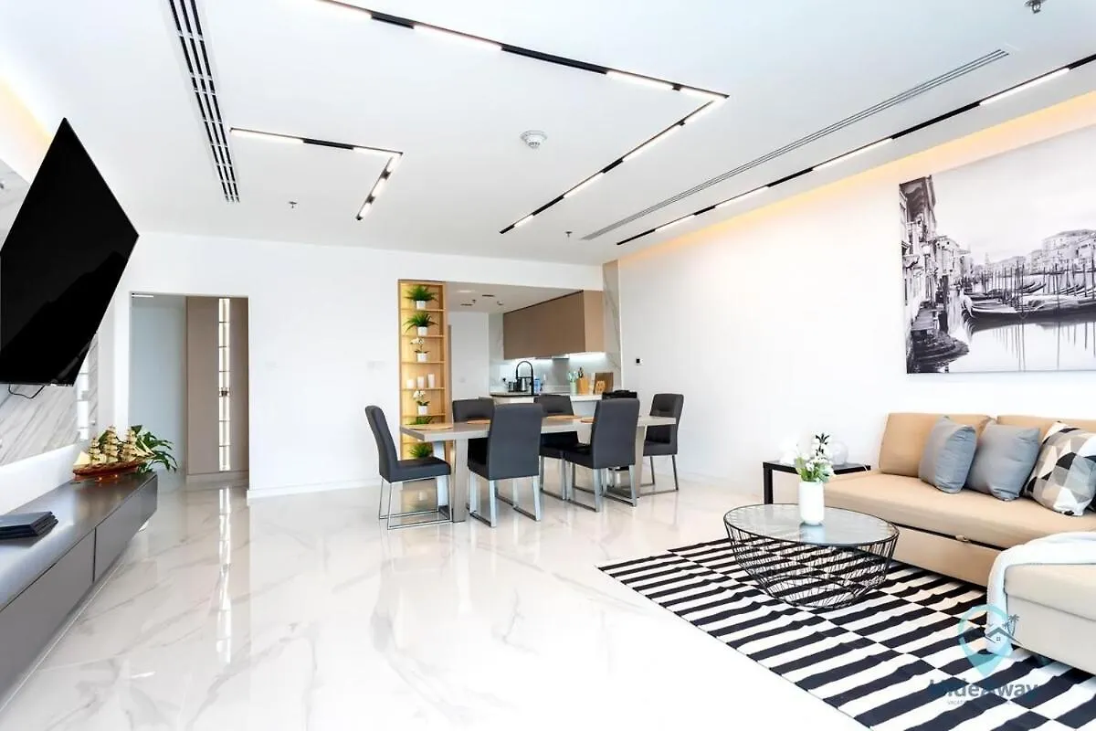 Apartamento Bright Modern 1Br Heart Of Jlt Skyline Views Dubái