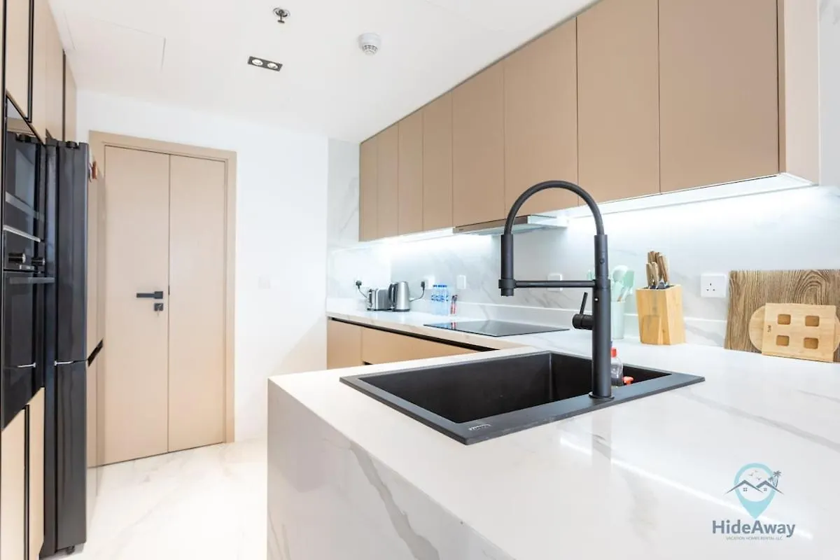 Apartamento Bright Modern 1Br Heart Of Jlt Skyline Views Dubái 0*,